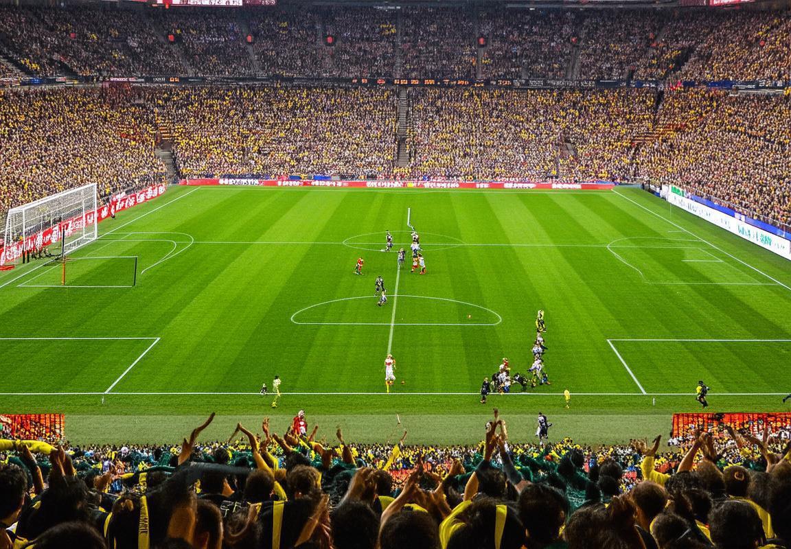 巴伦西亚vs年轻人：小组赛生死战，激战出线权(图3)